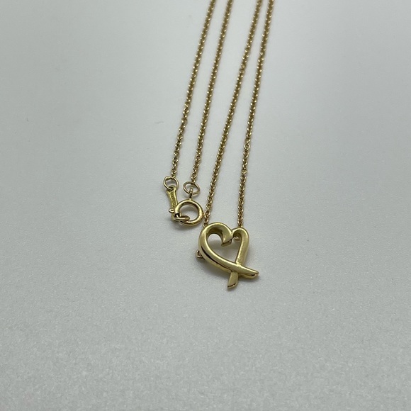 Tiffany & Co. Paloma Picasso Loving Heart Pendant in 18k Gold - Picture 2 of 15